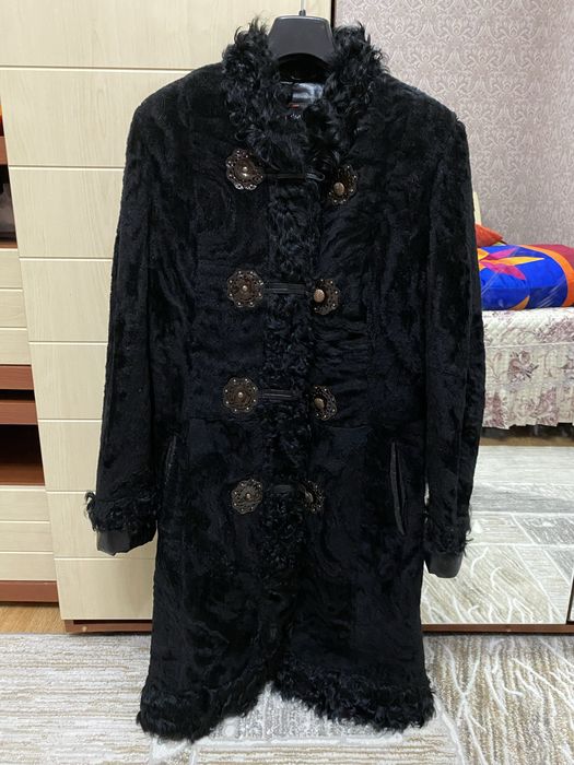 Шуба  ( каракуль )