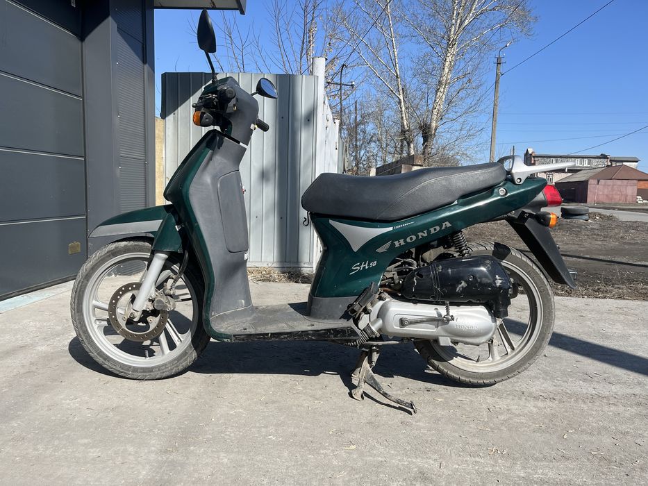 Продам скутер Honda sh50