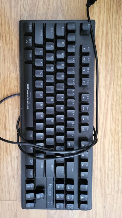 PC gaming + monitor + tastatura