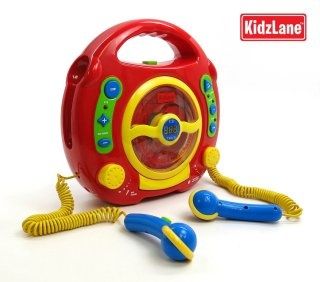 Конче и влак на английски. Караоке микрофон и CD player.