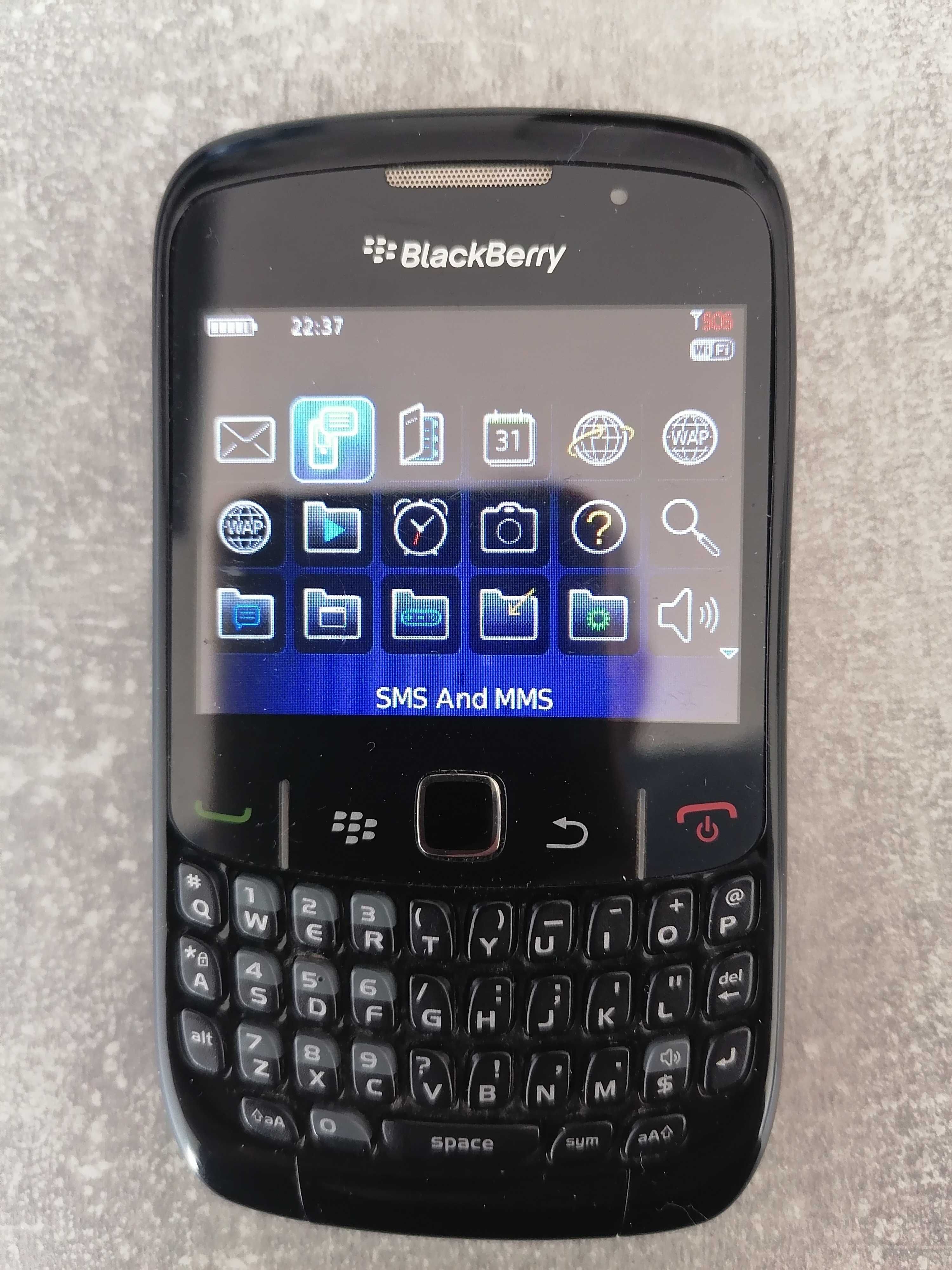 Изключително запазен BlackBerry  8520