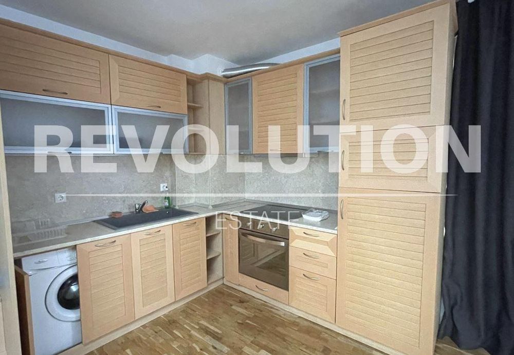 Дава се под наем Двустаен апартамент в Варна, Център - 65 кв.м за 580 € - Снимка #4