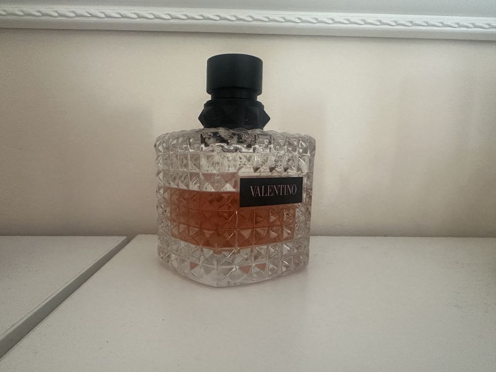Valentino Born in Roma DONNA