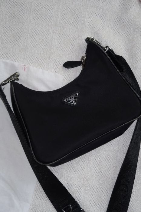Prada черна чанта
