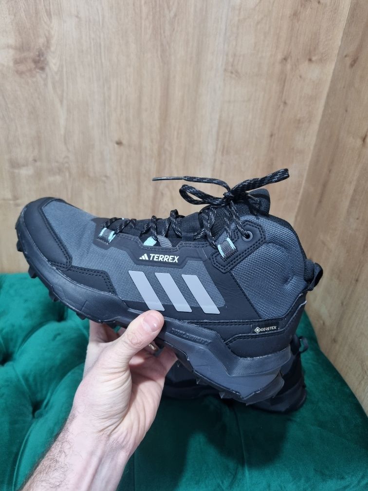 Ghete adidas terrex