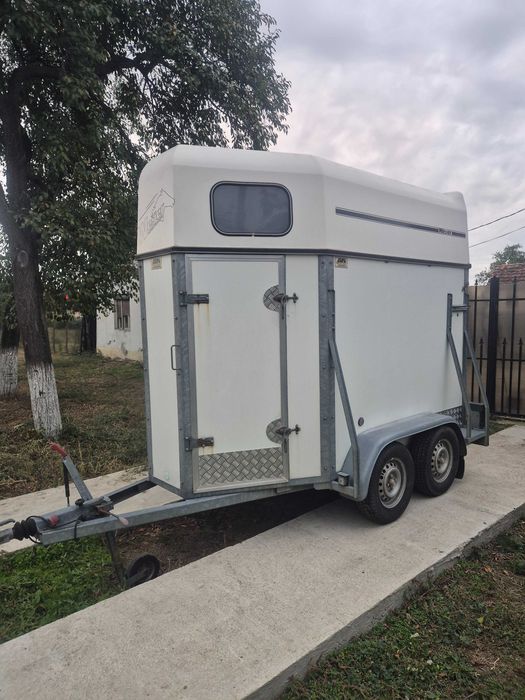 Remorca de cai de vanzare