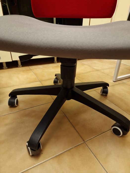 Scaun ergonomic de birou, Profim Raya Red, calitate industriala