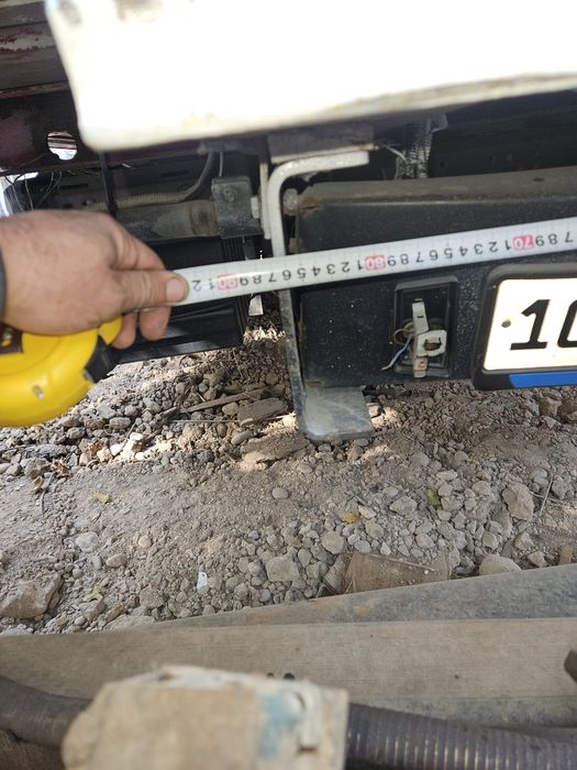 Тент, борт, путка, кузов сотилади.