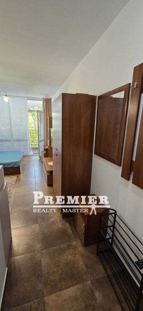 Продава се Едностаен апартамент в к.к. Слънчев бряг - 39 кв.м за 1129 €/кв.м - Снимка #4