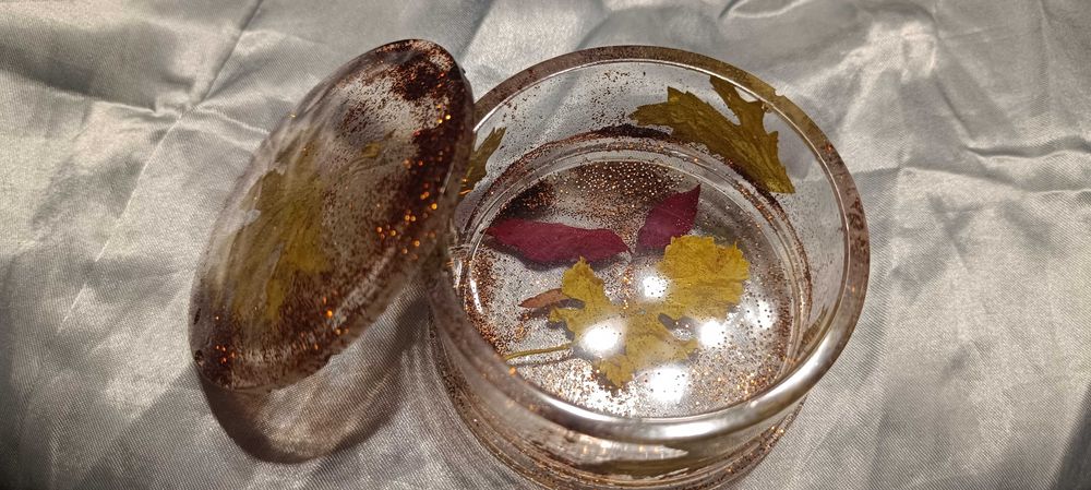 Кутийка за бижута от епоксидна смола