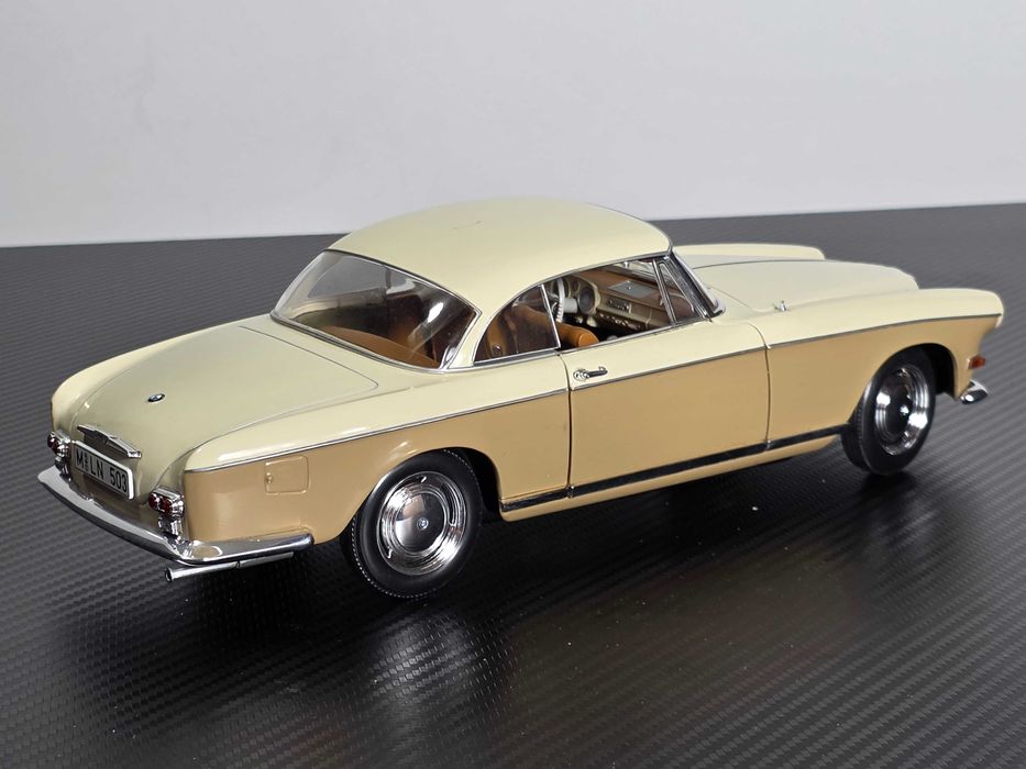 Macheta Auto 1/18 JADA Revell BMW 503 Coupe