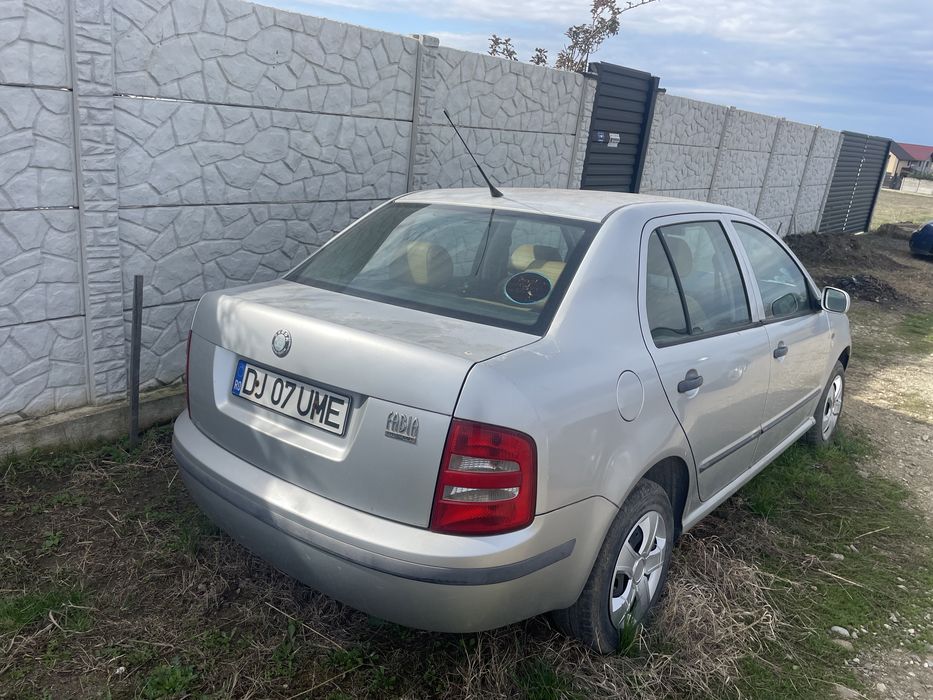 Dezmembrez skoda fabia 1.4 benzina