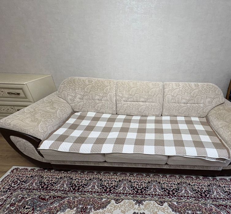Продам диван в хорошем состояни