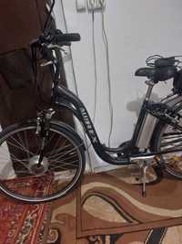 Vând bicicleta electrica ALUREX