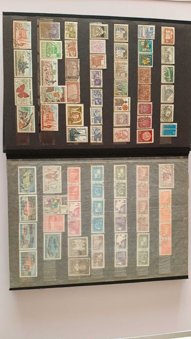 Clasor cu timbre de dinainte de 1990