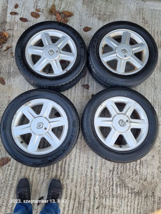 Jante aliaj  Renault cu anvelope de vara 16