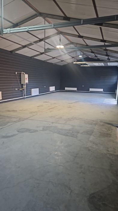 2 hale / hală pentru Închiriere a câte 180 M2 + teren 1300 m2