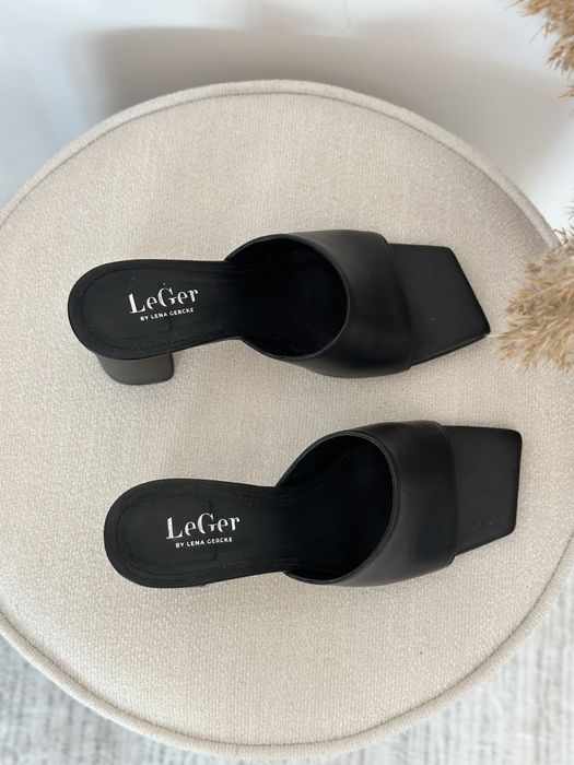 Papuci cu toc din piele naturala