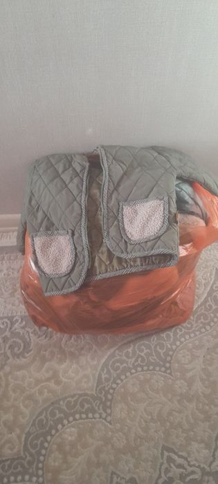 Отдам даром одежду на 4 года мальчика