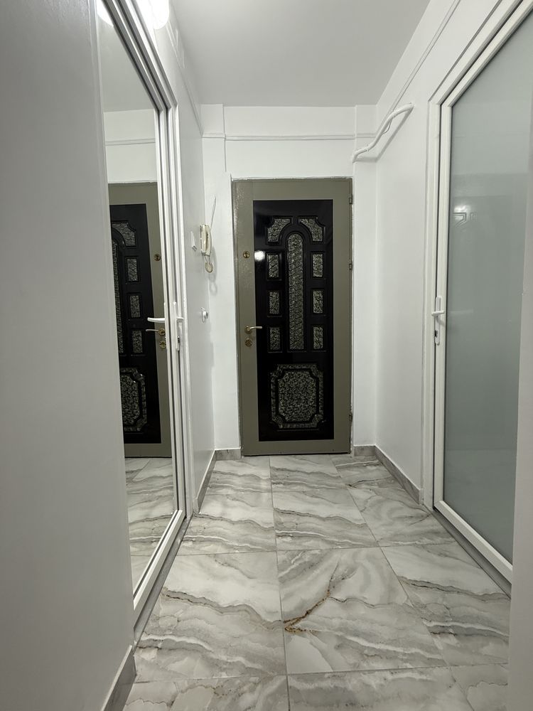 Inchiriez apartament 1 canera obor parter