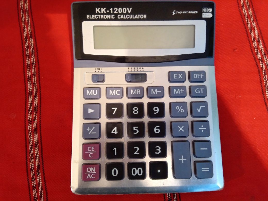 Calculator mare 12 digits (nou , in tipla)