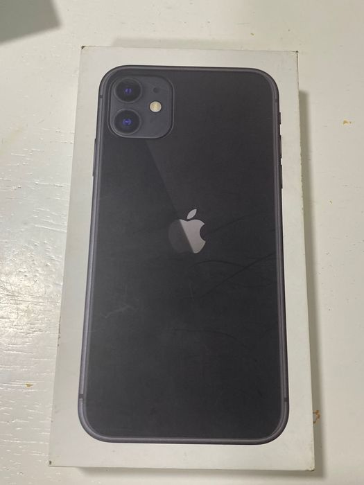 iPhone 11 в хорошем состоянии почти в отличном