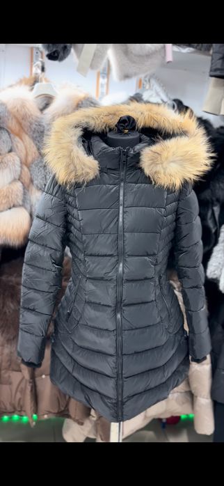 Geaca trei sferturi cu blana naturala detasabila