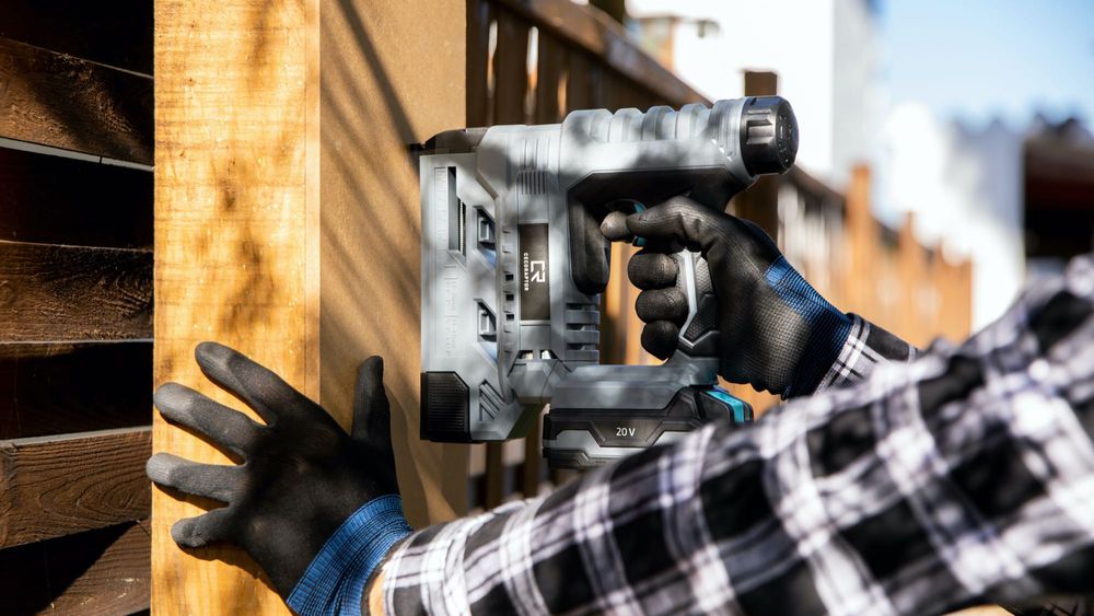 Capsator electric cu acumulator, capse 25, cuie 32 mm