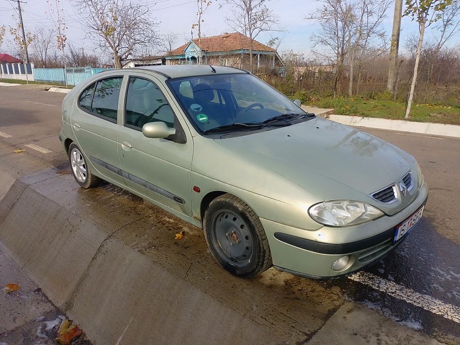 Renault Megane 1.6 Superb, multidotat, econom
