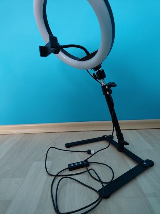 Стойка за гримиране / видеозаснемане / съдържание с LED светлини