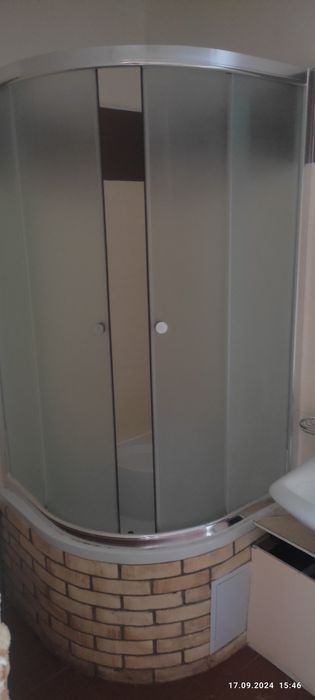 Душевой кабинка б/у