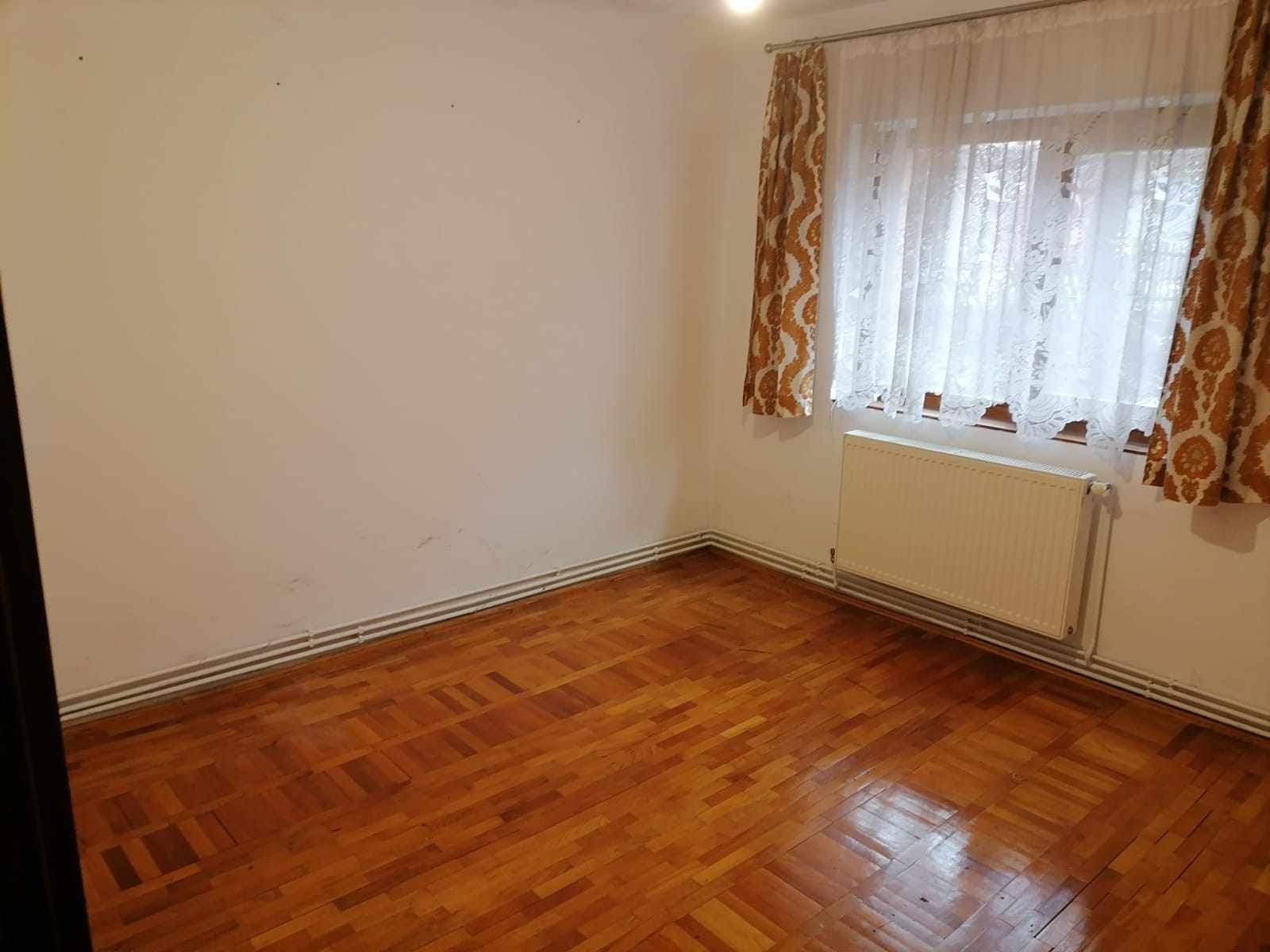 Apartament 3 camere