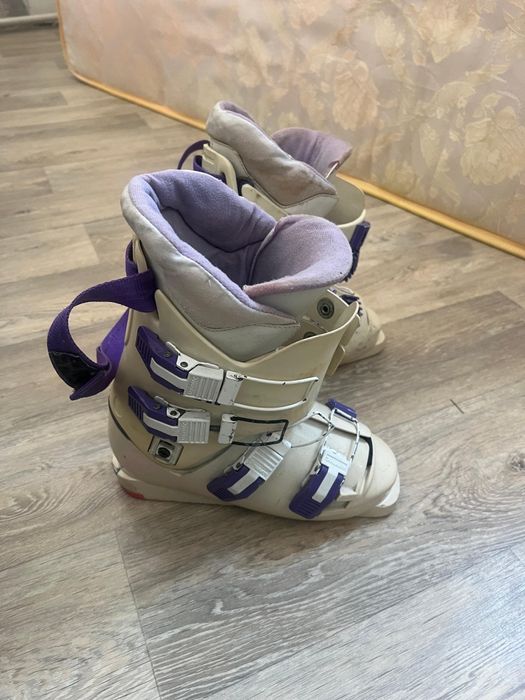 Горнолыжные ботинки