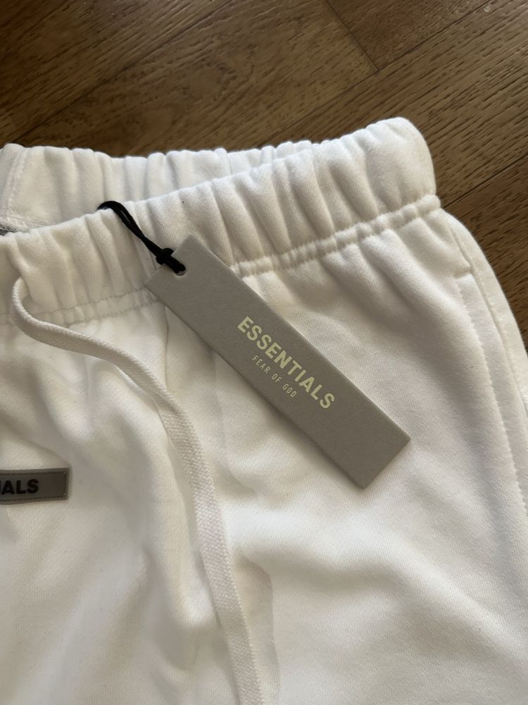 Essentials - Fear of God - къси панталони
