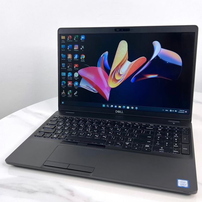 Dell VPro i5 optacore, SSD 1terra, 16inch 2k ips, 16gb DDR4, baterie 3
