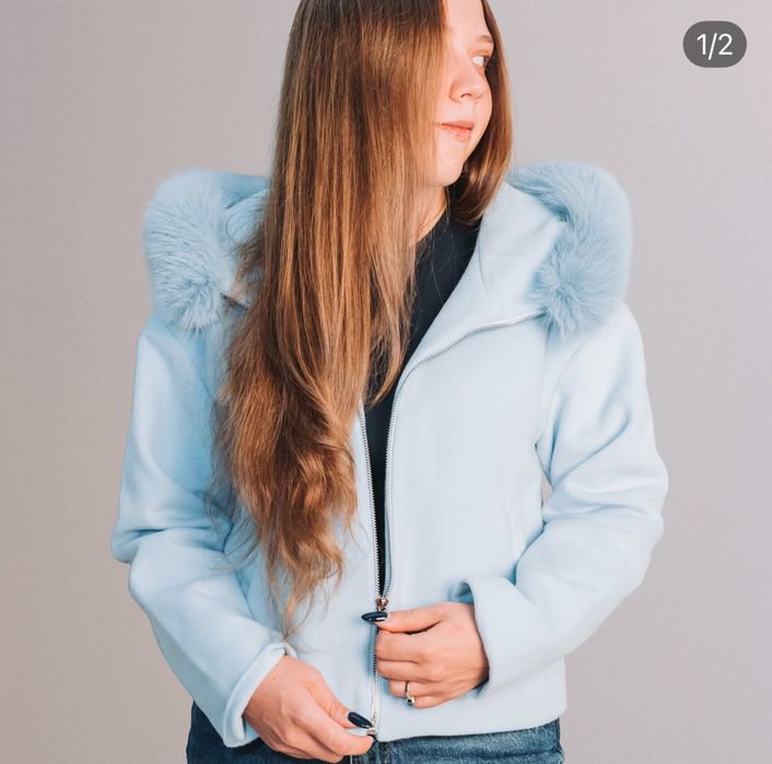 Синьо палто от еко косъм