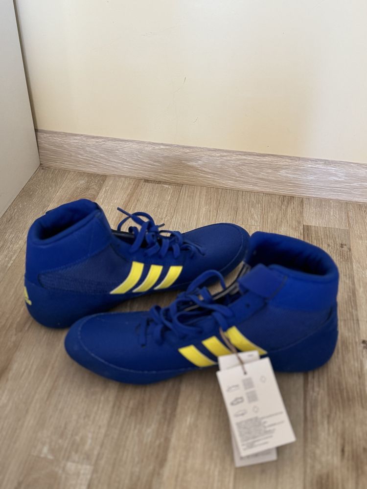 Чисто нови Борцовки Adidas