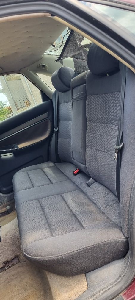 Audi A4 B5 1.8 ADR 1996g Ръчка НА ЧАСТИ