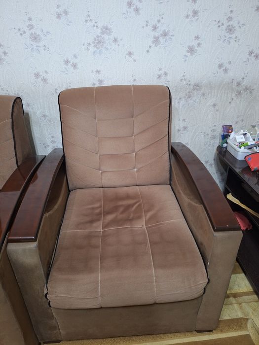 Угловой диван в отличном состоянии