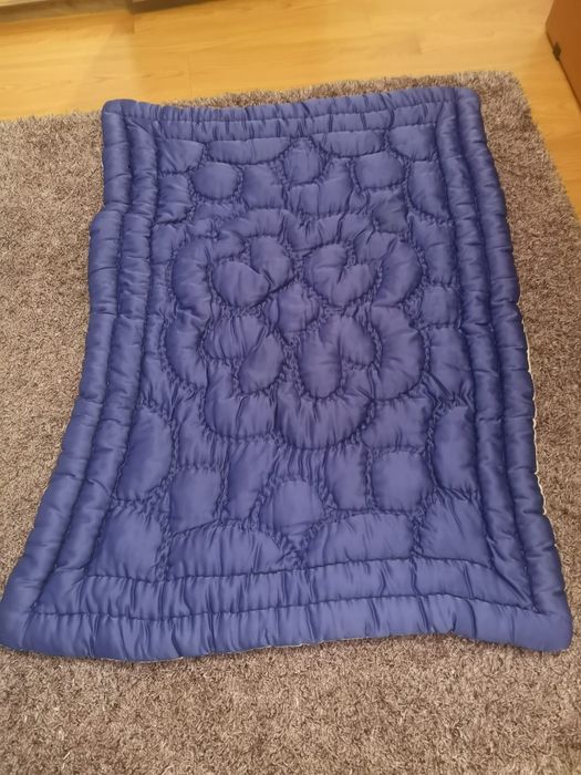 Plapumă tradiționala cusută manual