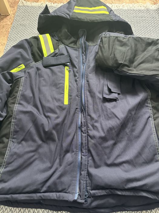 Продам рабочую куртку