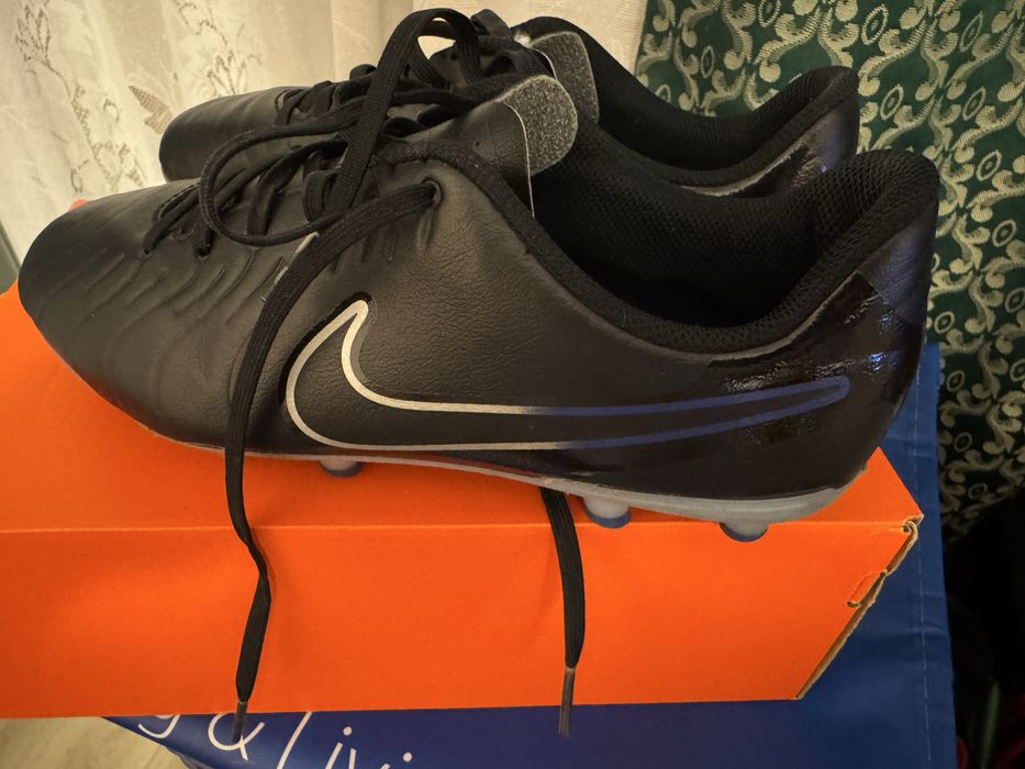 Ghete de fotbal Nike Legend 10 Club FG/MG