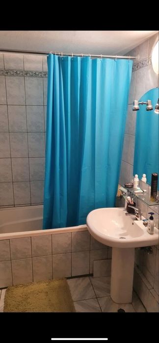 Chirie Mărăști

Închiriez o camera într-un apartament cu 3 c