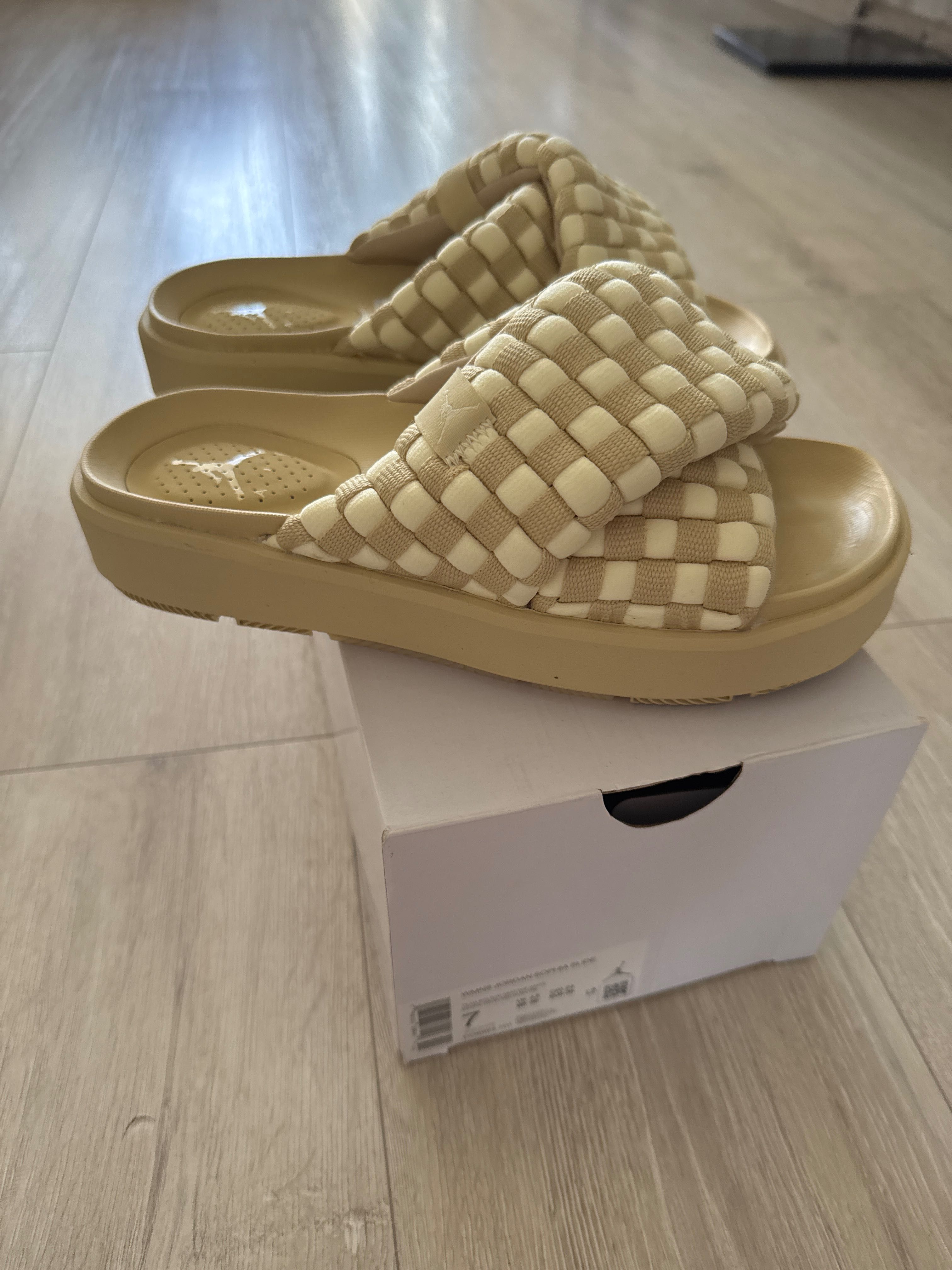 Дамски чехли Nike Jordan
