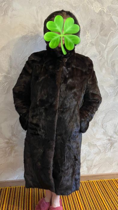 Продам норковую шубу — натуральный мех, состояние идеальное