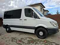 PROPRIETAR vand Mercedes Sprinter 8+1 locuri din 2011