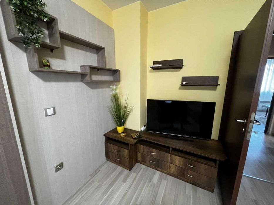 Тристаен Апартамент в Съдийски