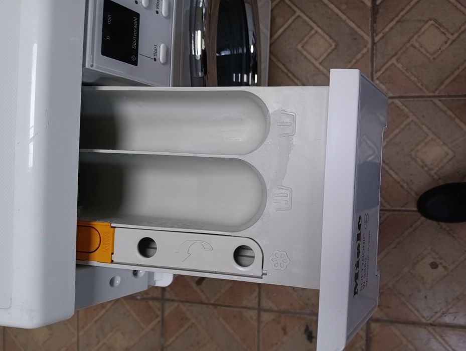 Пералня Миеле Miele W 3365  6кг 2 години гаранция Made in Germany!