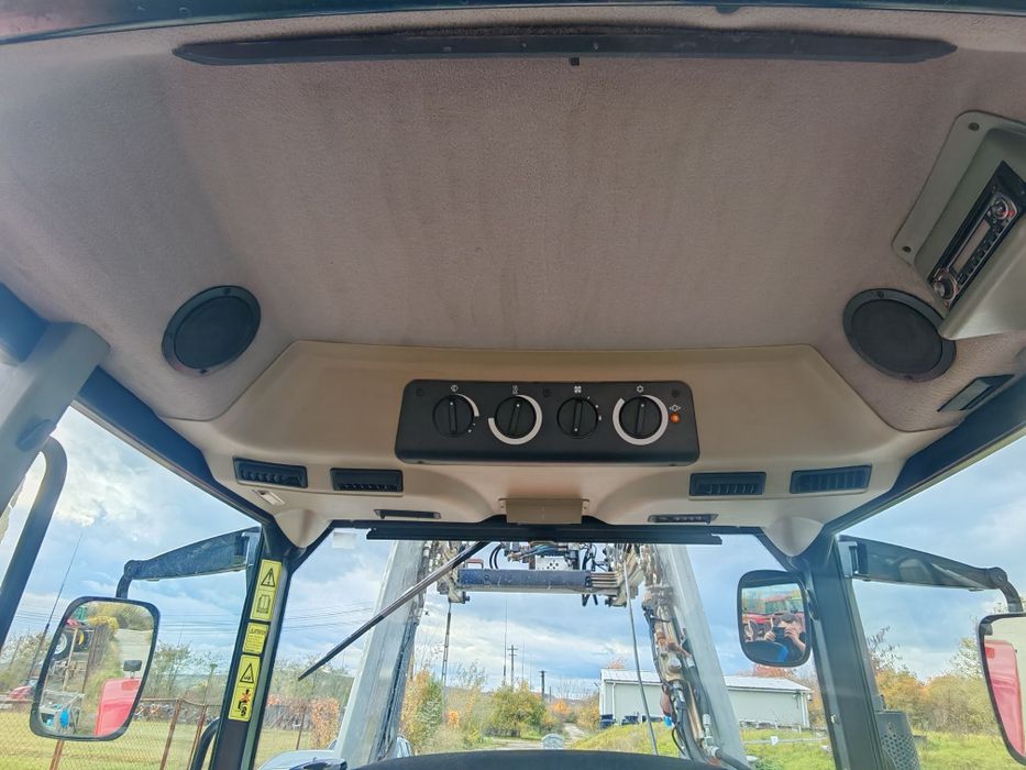 Tractor (Case) McCormick MC 95 cu încărcător frontal mailleux