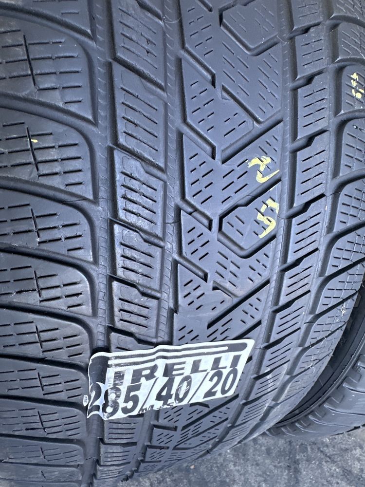 285/40/20 Pirelli M+S